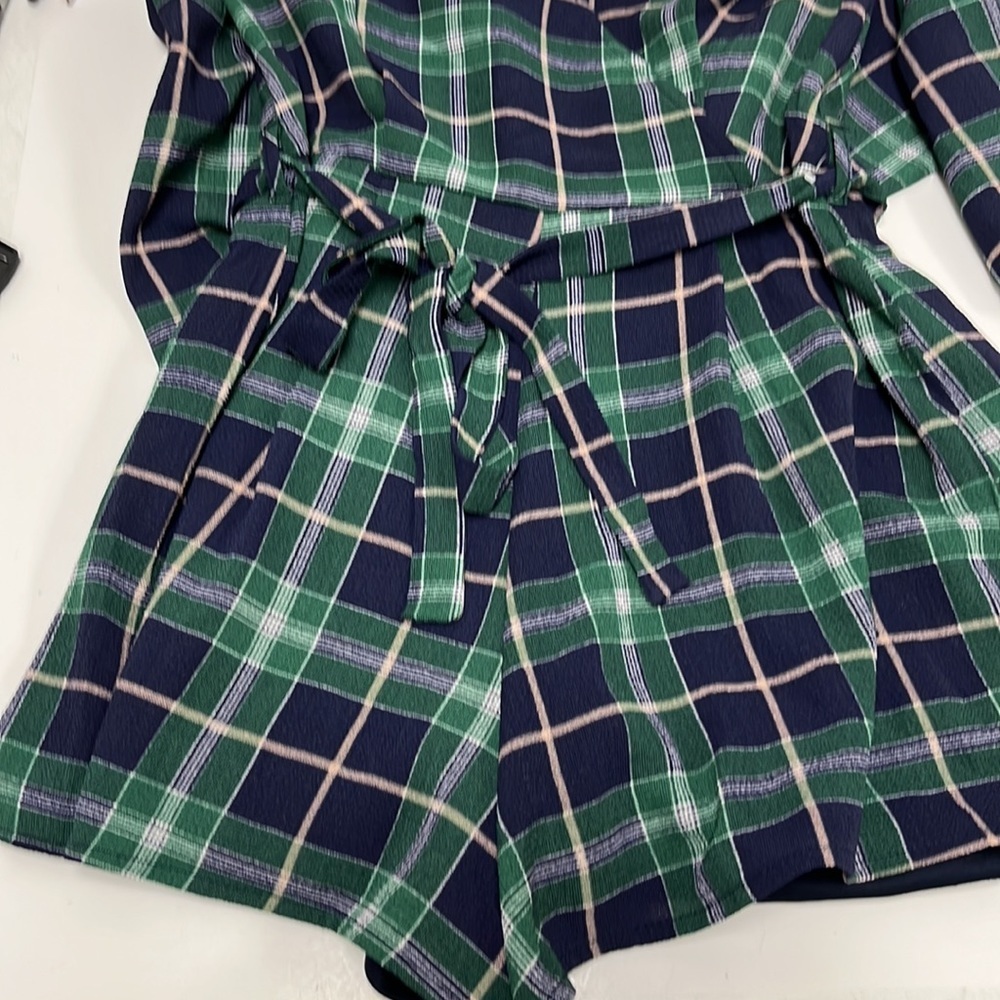 Beautiful Francesca’s Romper! - Picture 4 of 6